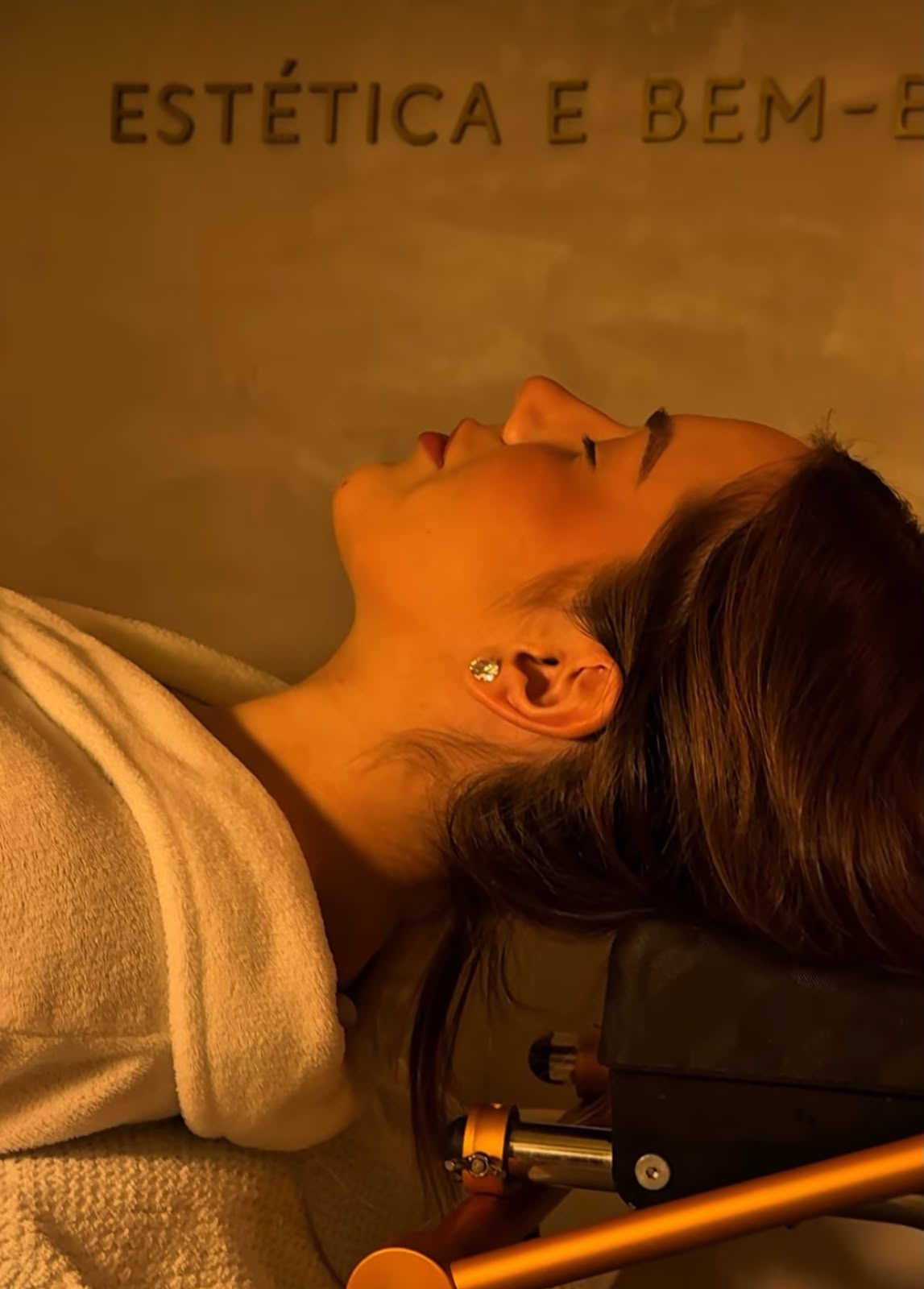 HEAD SPA COM MASSAGEM RELAXANTE E ESCALDA PÉS
